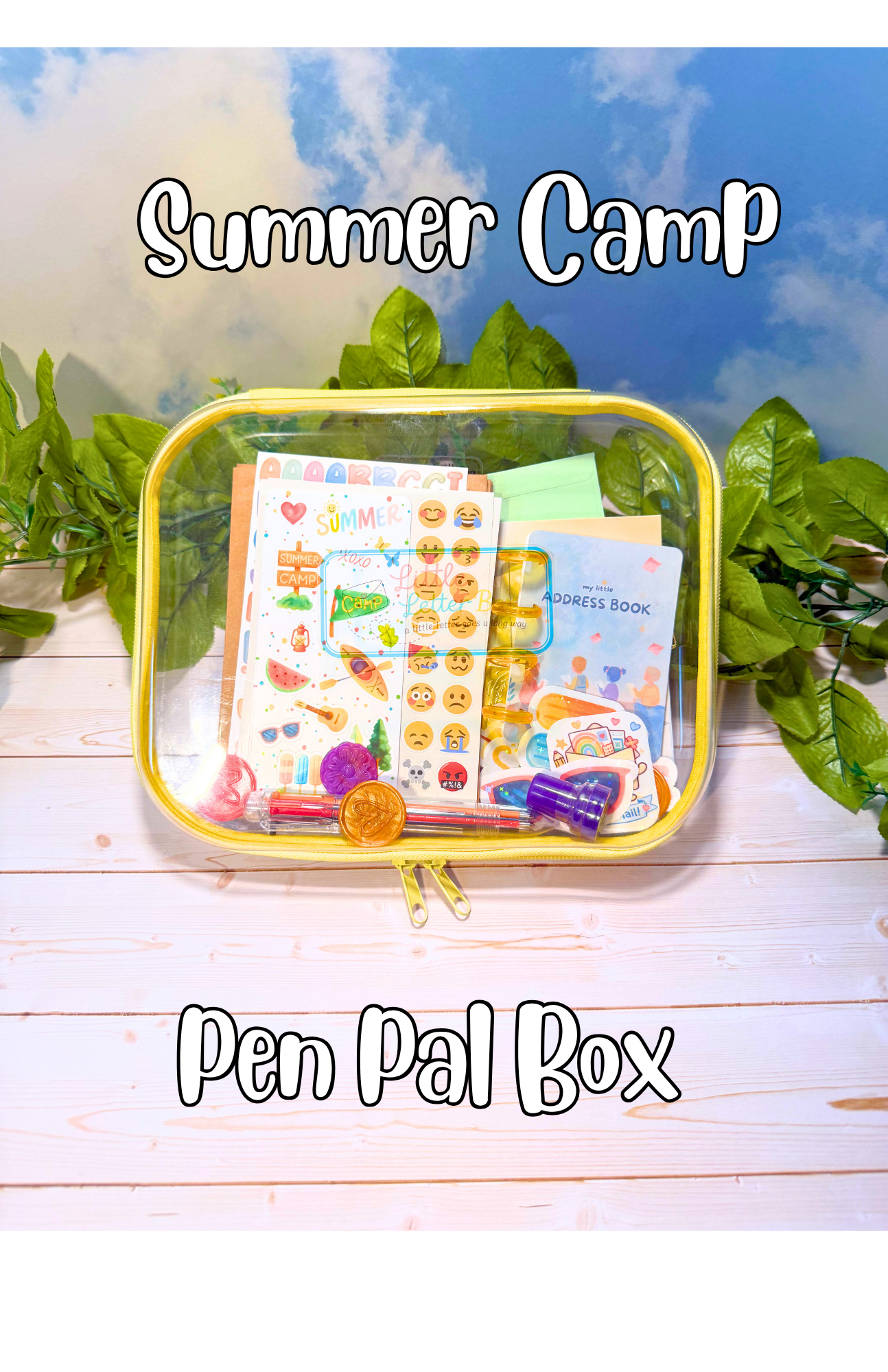 Summer Camp stationery set included in the box